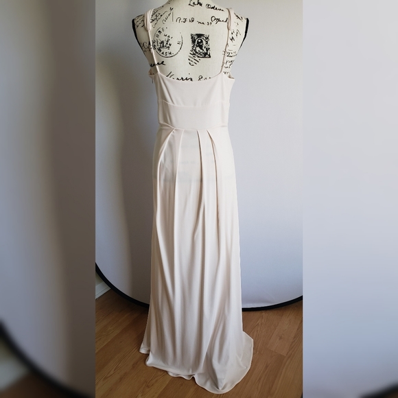 New Floor Length Sleeveless Calvin Klein Gown - Picture 3 of 12